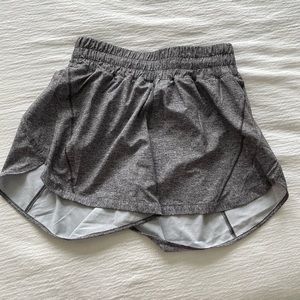 Track That lulu mid rise shorts